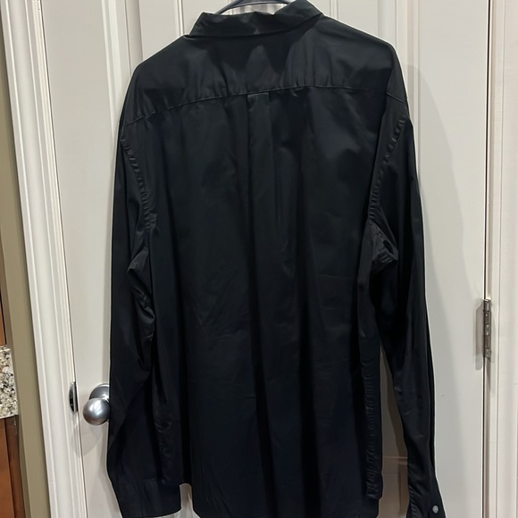 Old Navy Long Sleeved Button Down Shirt Men’s XXL Slim Fit - Picture 2 of 3